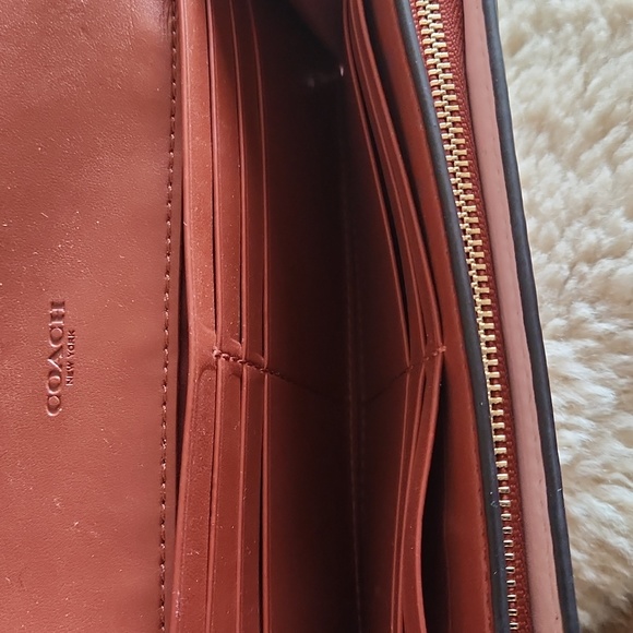 Gorgeous Coach Strawberry Colorblock Signature Leather Long Wallet ππ€π€π - Picture 9 of 16